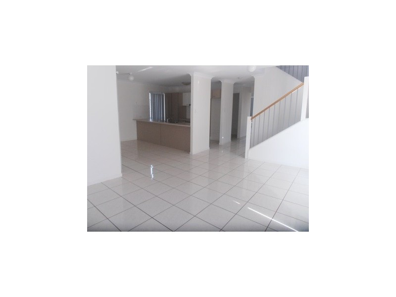 12 Whitehall St, Browns Plains QLD 4118