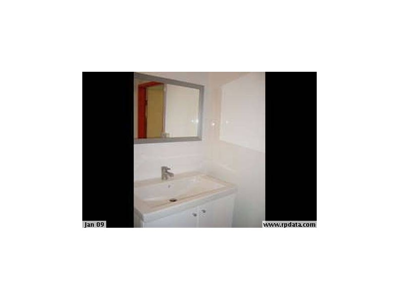252 Jacaranda Ave, Kingston QLD 4114