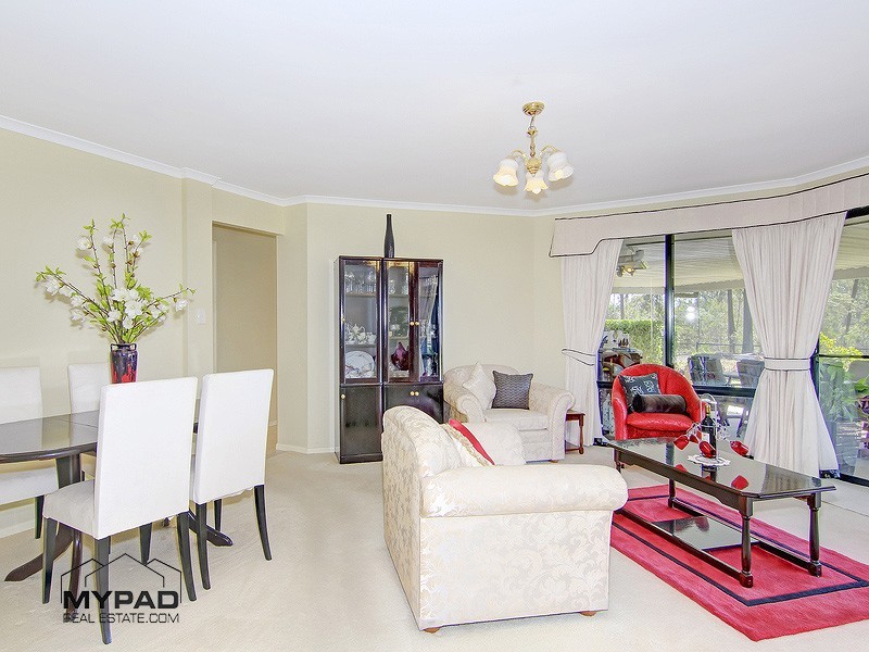 24 Sandalwood Crt, Jimboomba, Jimboomba QLD 4280
