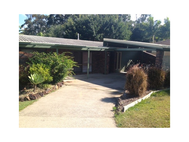 9 Deloraine drv, Springwood QLD 4127