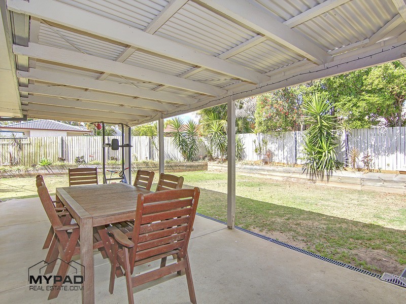 73 Solandra Cct, Regents Park QLD 4118