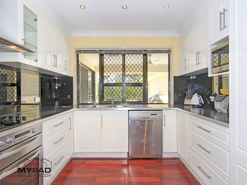 169 Equestrian Drive, New Beith QLD 4124