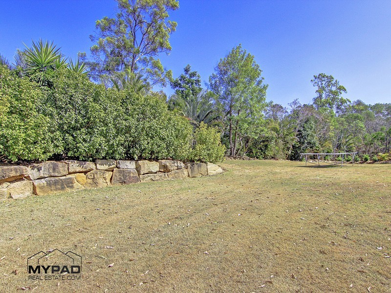169 Equestrian Drive, New Beith QLD 4124