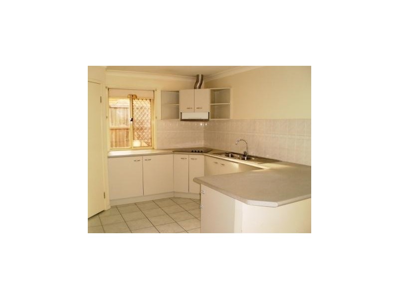 142 Bordeaux St, Eight Mile Plains QLD 4113