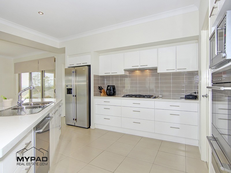 40 Prince Of Wales Court, Mundoolun QLD 4285