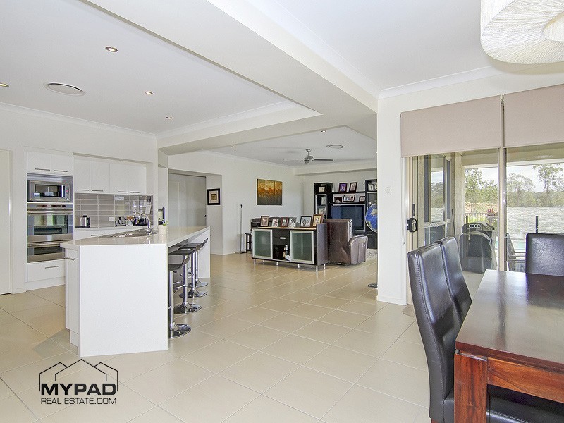 40 Prince Of Wales Court, Mundoolun QLD 4285