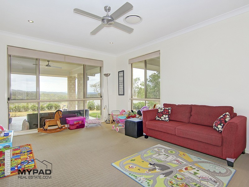 40 Prince Of Wales Court, Mundoolun QLD 4285