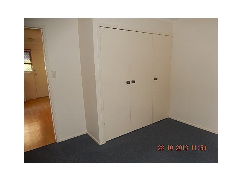 4/4 Ramu street, Eagleby QLD 4207