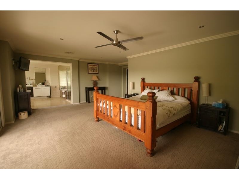 3 Cranleigh Crt, Shailer Park QLD 4128