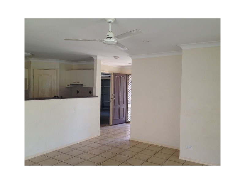 14 Robur St, Marsden QLD 4132