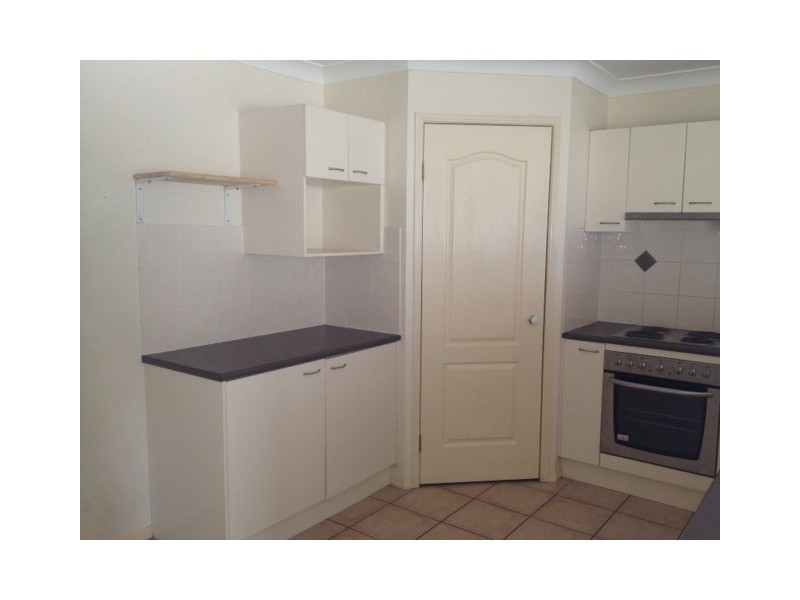 14 Robur St, Marsden QLD 4132