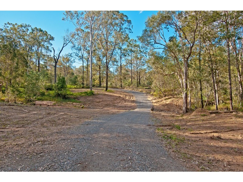 104-114 Pennine Dr, South Maclean QLD 4280