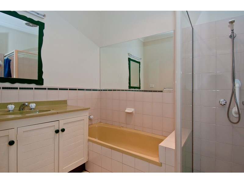 104-114 Pennine Dr, South Maclean QLD 4280