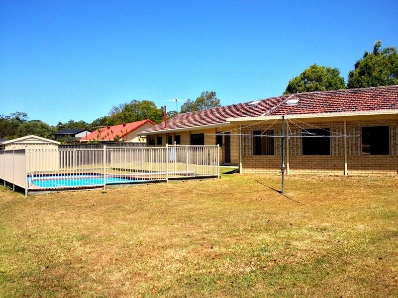 84 Shailer Rd, Shailer Park QLD 4128