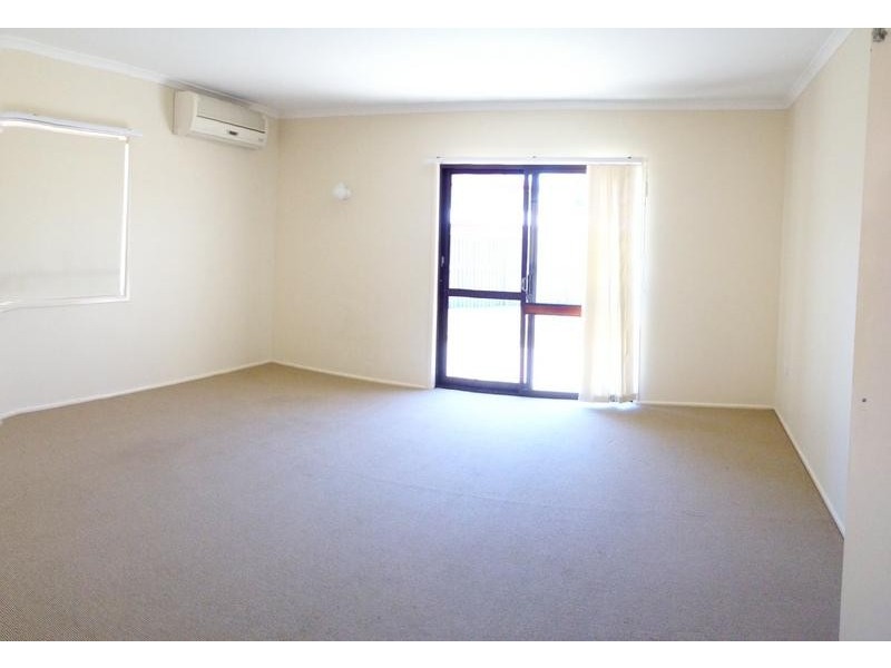 84 Shailer Rd, Shailer Park QLD 4128