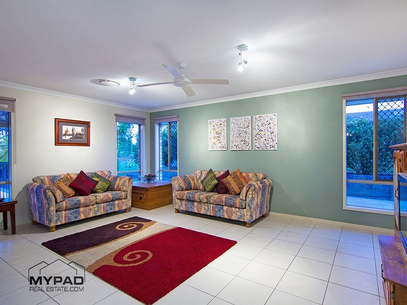 10-12 Laurina Drive, New Beith QLD 4124