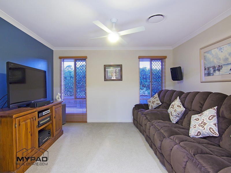 10-12 Laurina Drive, New Beith QLD 4124