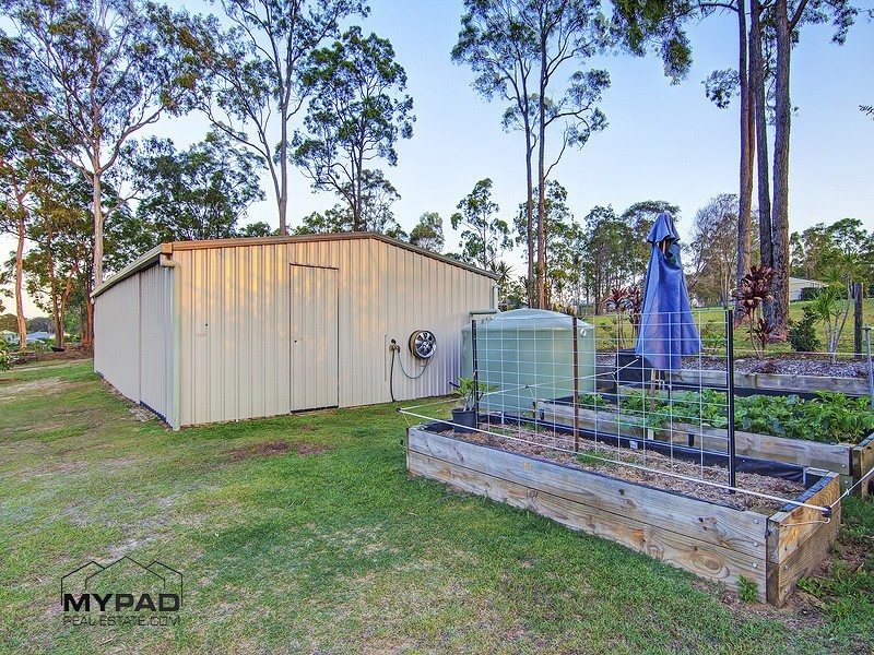 10-12 Laurina Drive, New Beith QLD 4124