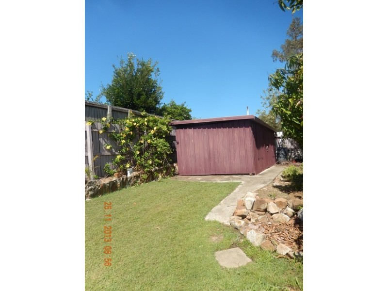 142 Emerald Dr, Regents Park QLD 4118