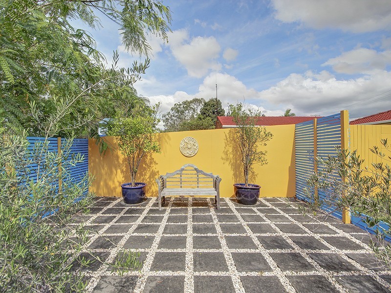 10 COLISA COURT, Regents Park QLD 4118