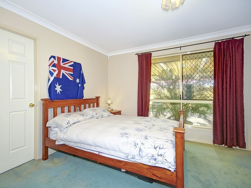 10 COLISA COURT, Regents Park QLD 4118