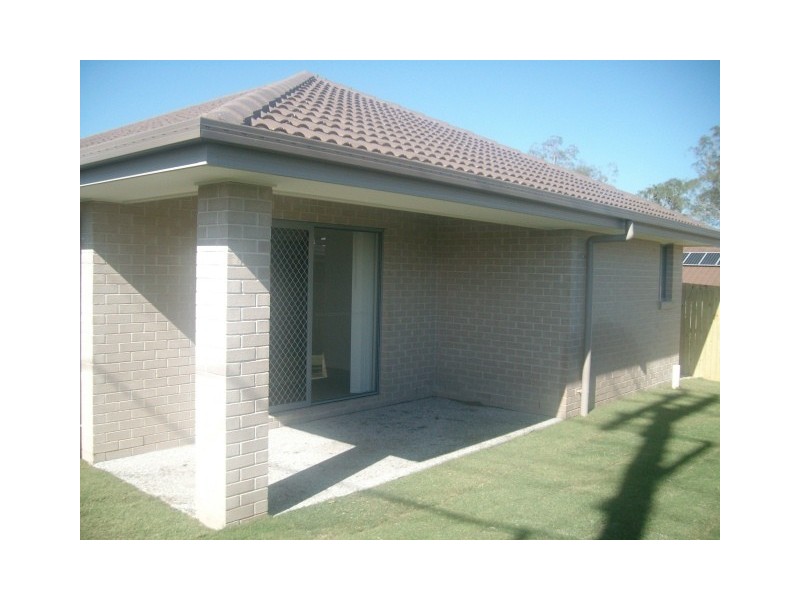 18 Sanur St, Marsden QLD 4132