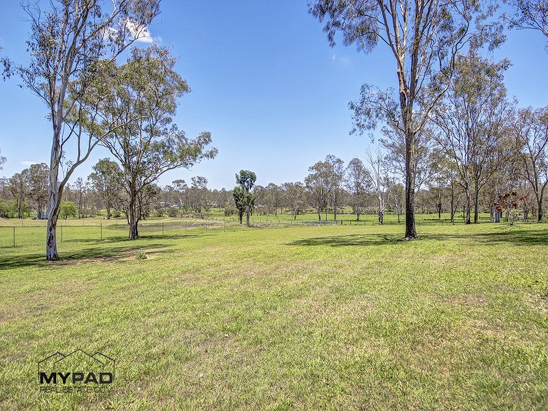 17-19 New Beith Road, Greenbank QLD 4124