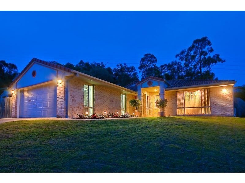 11 Trusan pl, Tanah Merah QLD 4128