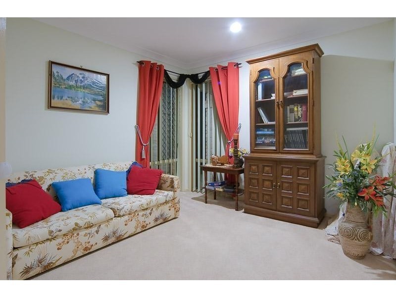 11 Trusan pl, Tanah Merah QLD 4128