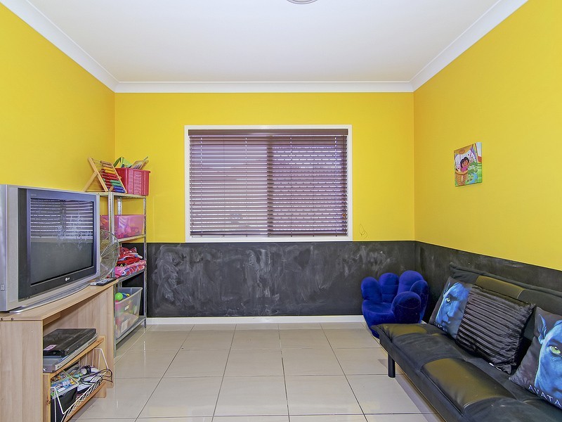 1 Cassowary Place, Jimboomba QLD 4280