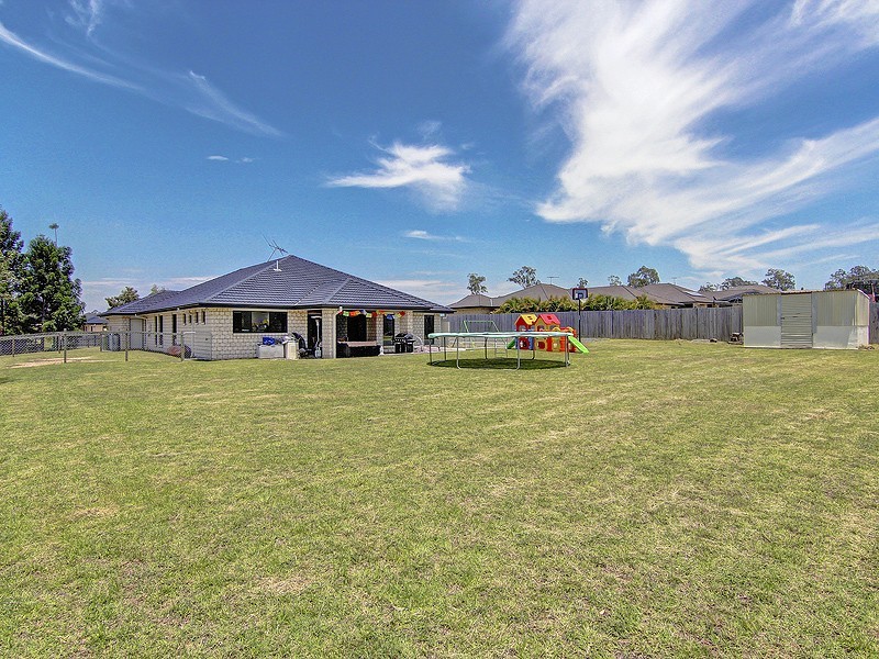 1 Cassowary Place, Jimboomba QLD 4280