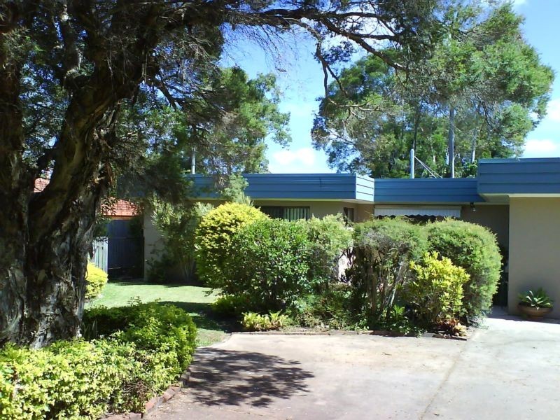 5 Magnolia st, Daisy Hill QLD 4127