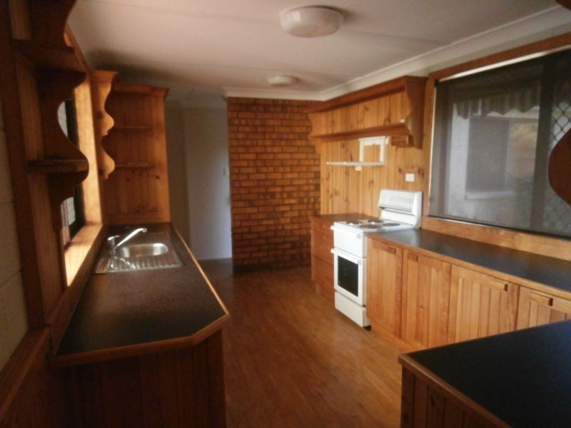 5 Magnolia st, Daisy Hill QLD 4127