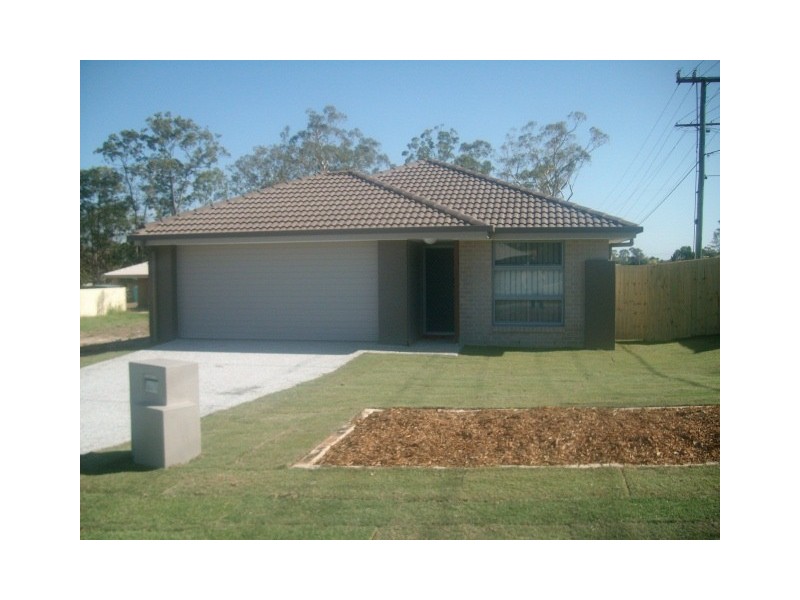 18 Sanur St, Marsden QLD 4132