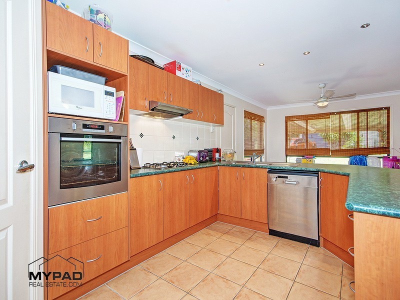 11 Windmill Cl, New Beith QLD 4124