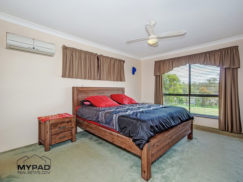 11 Windmill Cl, New Beith QLD 4124