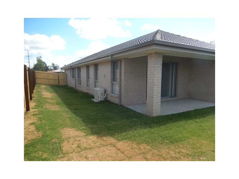 18 Sanur St, Marsden QLD 4132