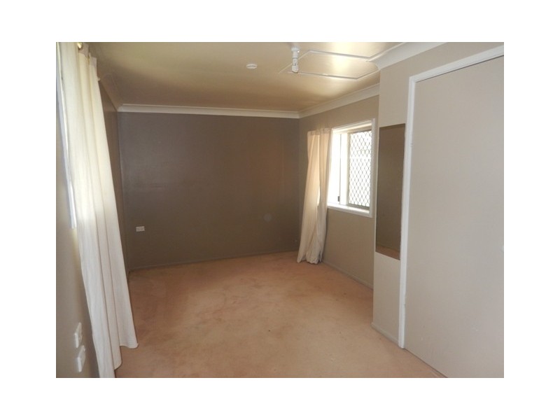 3 Farrow st, Daisy Hill QLD 4127