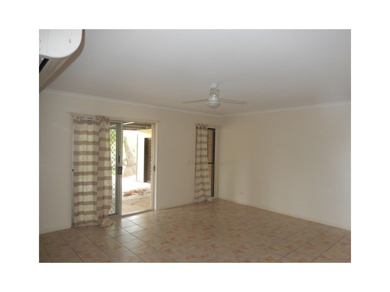 3 Farrow st, Daisy Hill QLD 4127