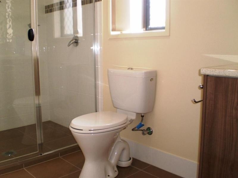 6 Barcombe Dr, Marsden QLD 4132