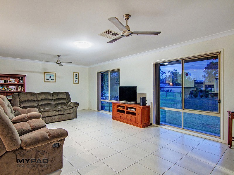 21-23 Laurina Drive, New Beith QLD 4124