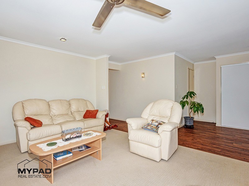 25 Pole Crescent, New Beith QLD 4124