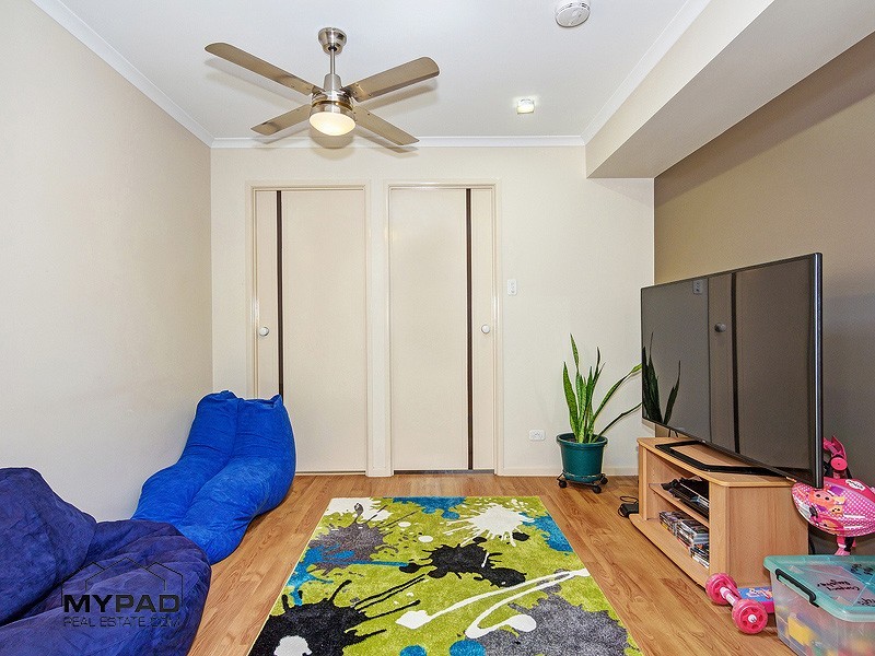 25 Pole Crescent, New Beith QLD 4124