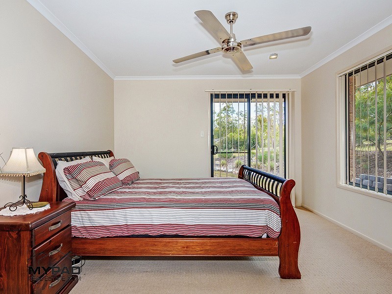 25 Pole Crescent, New Beith QLD 4124
