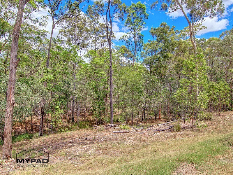 25 Pole Crescent, New Beith QLD 4124