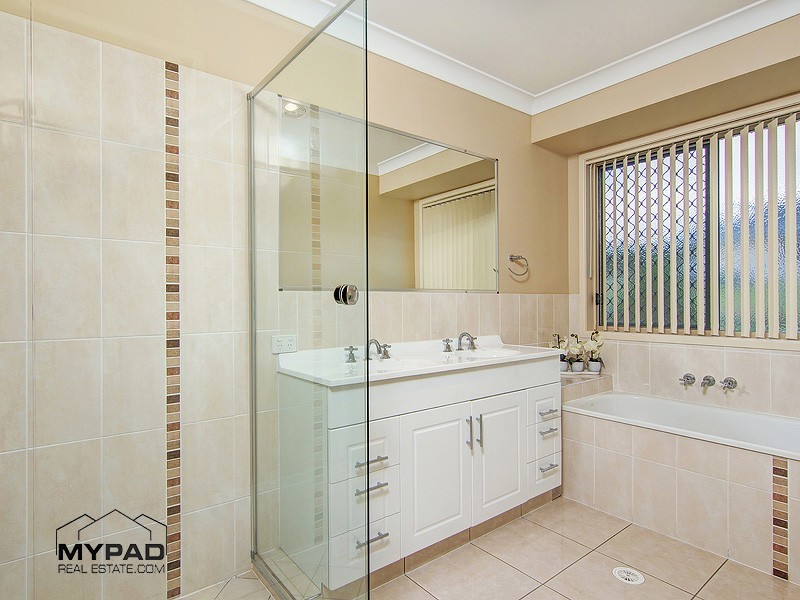 7-9 Moorhen Court, New Beith QLD 4124