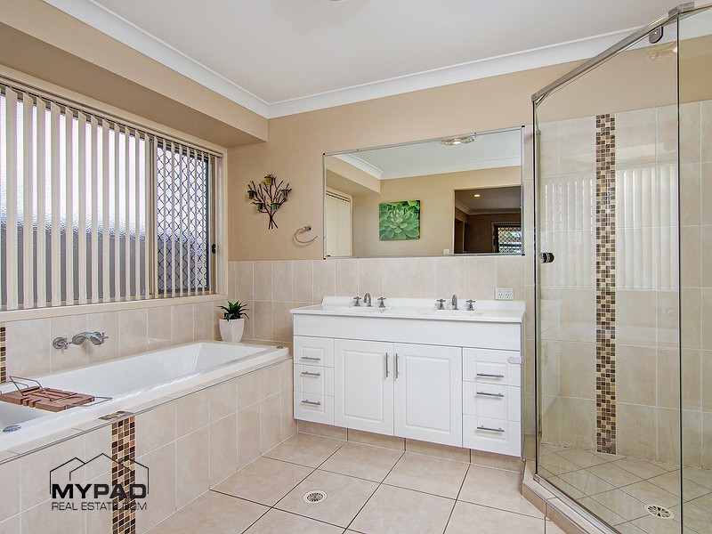 7-9 Moorhen Court, New Beith QLD 4124