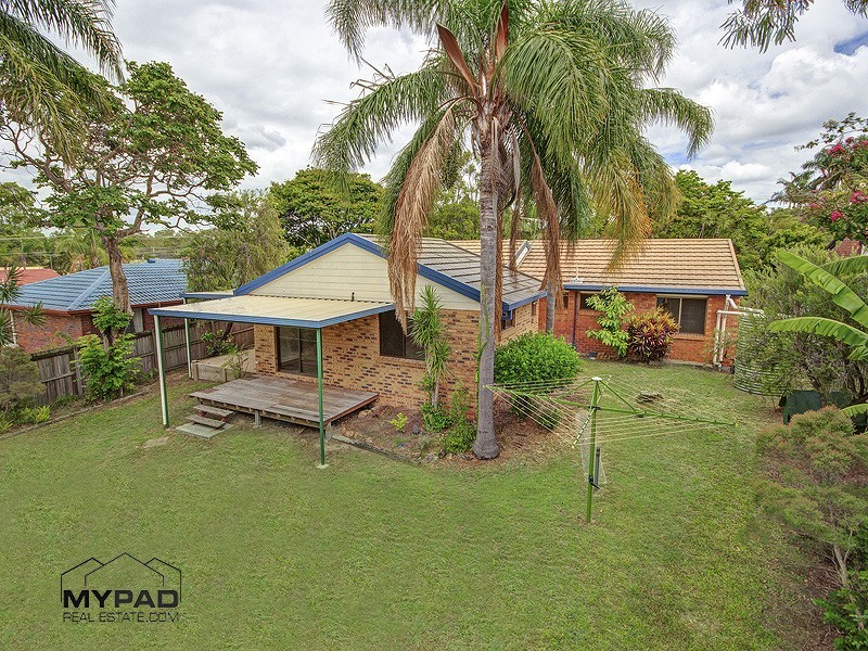 5 Topham St, Hillcrest QLD 4118