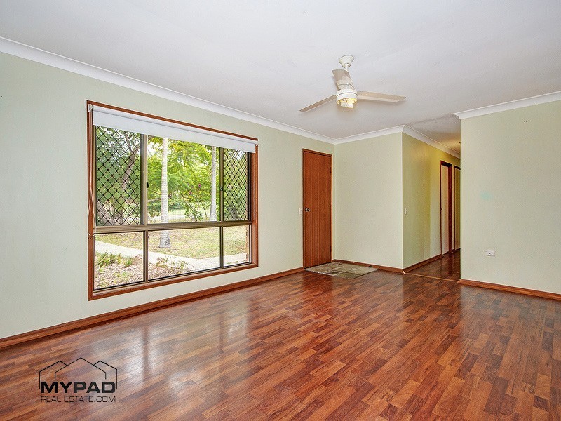 5 Topham St, Hillcrest QLD 4118