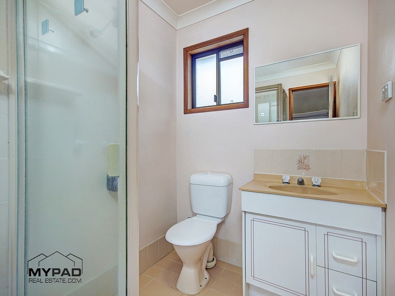 5 Topham St, Hillcrest QLD 4118